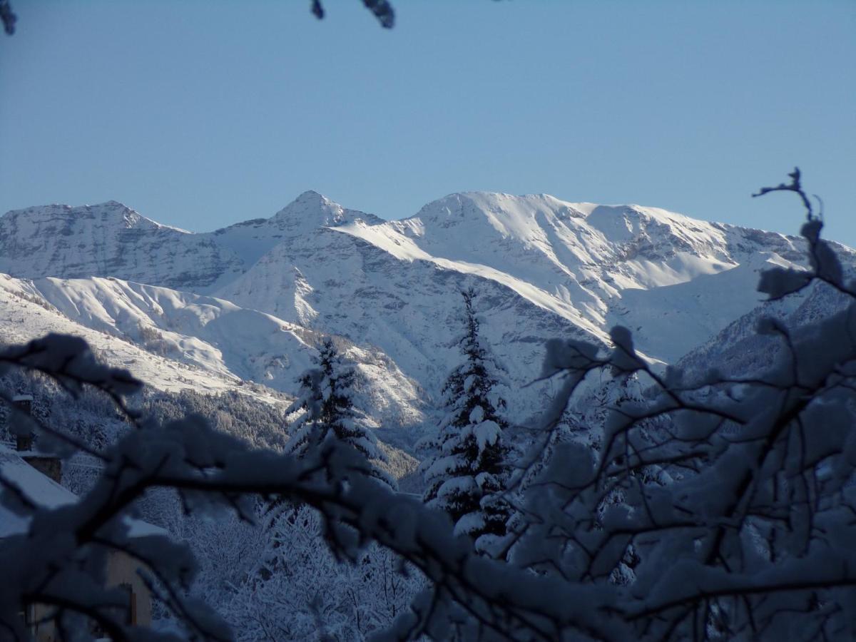 Les Primeveres Saint-Jean-Saint-Nicolas Luaran gambar